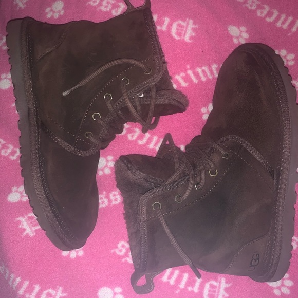 ❤️UGG NEUMEL CHUKKA CHOCOLATE HIKERS, LADIES 7. NOT BROKEN IN!!!! - Picture 2 of 13